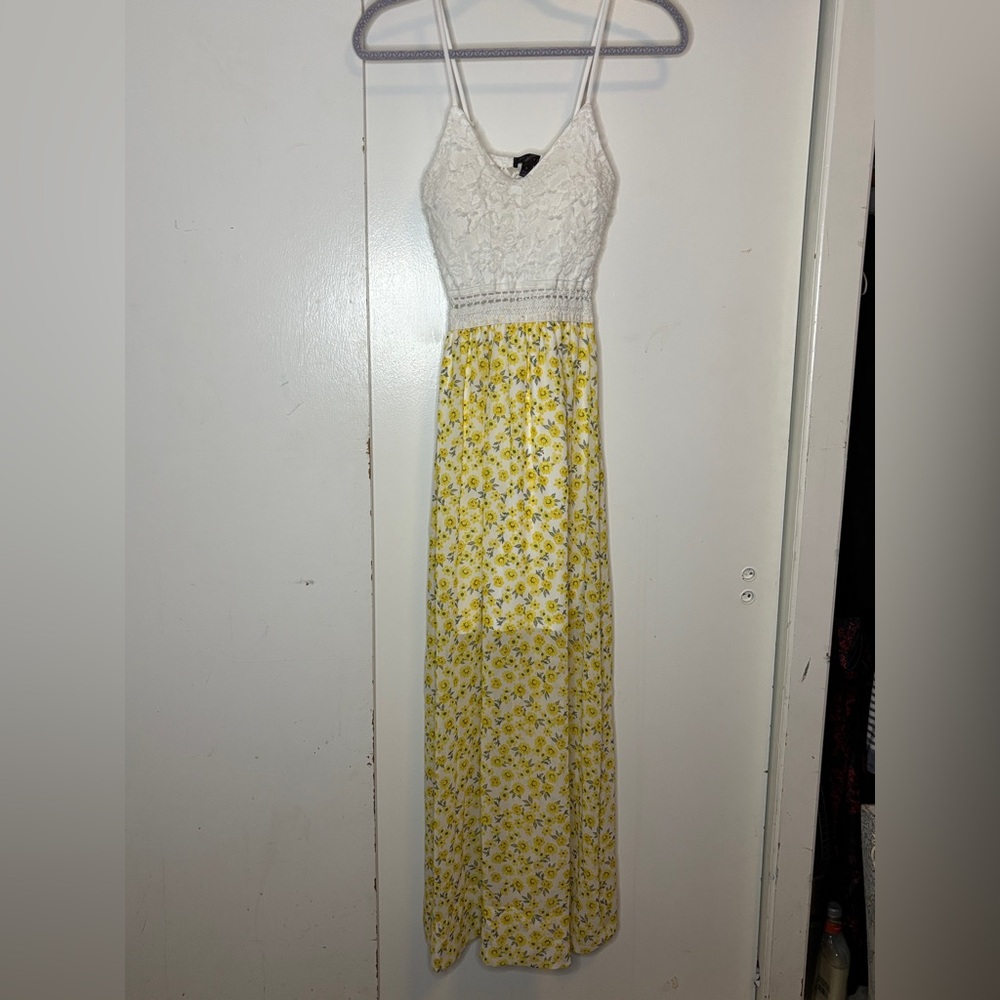 Chic White and Yellow Floral Maxi Dress